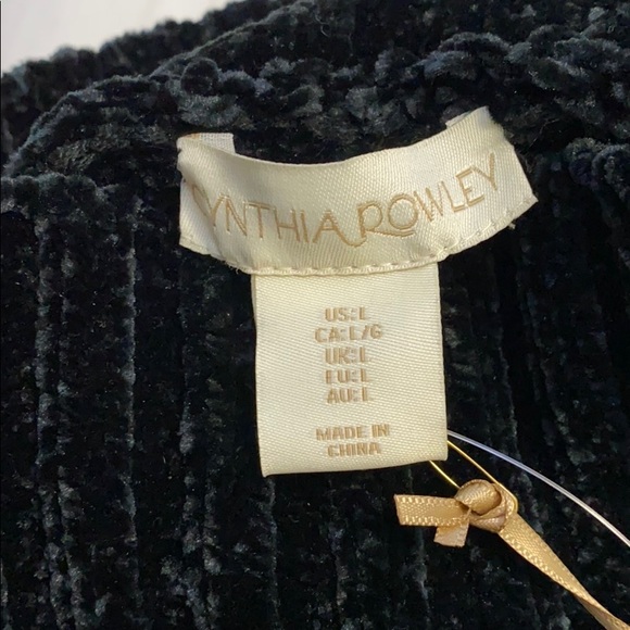 5/$15 Cynthia rowley chenille sweater black - Picture 3 of 6